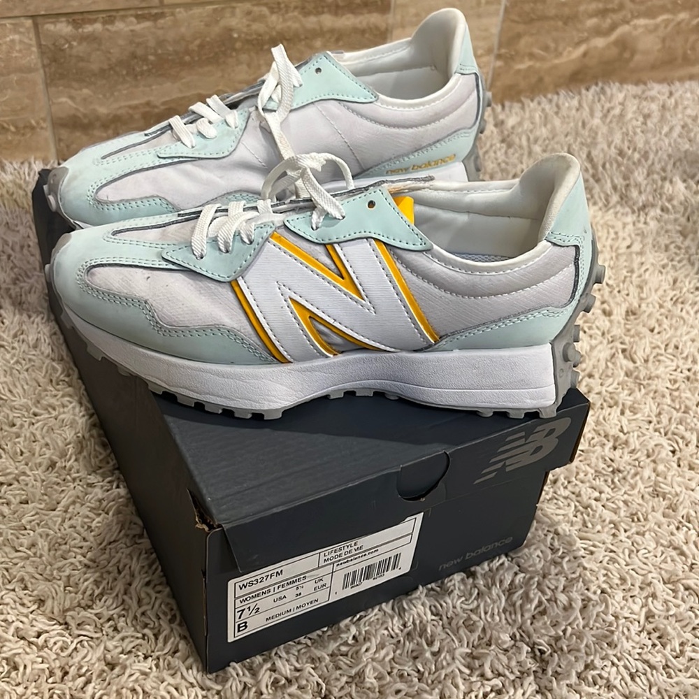 New Balance Lifestyle tennis shoe